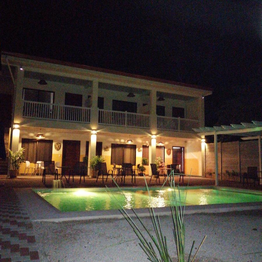 Cabinas El Colibri Puerto Carrillo Ngoại thất bức ảnh