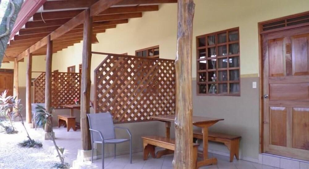 Cabinas El Colibri Puerto Carrillo Ngoại thất bức ảnh