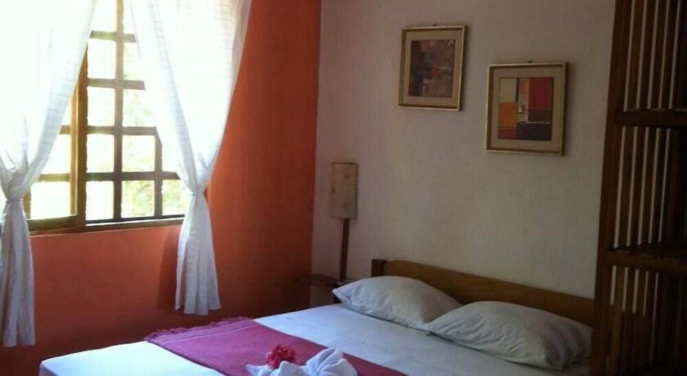 Cabinas El Colibri Puerto Carrillo Ngoại thất bức ảnh